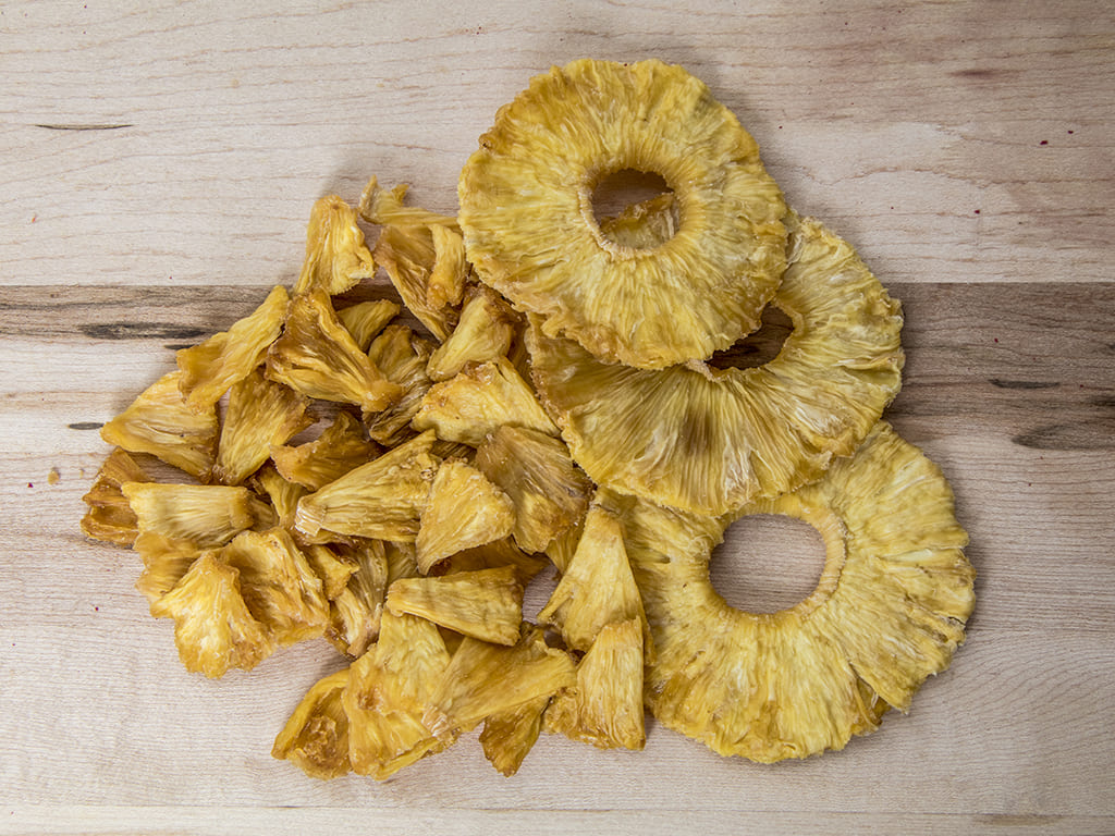 Piña deshidratada