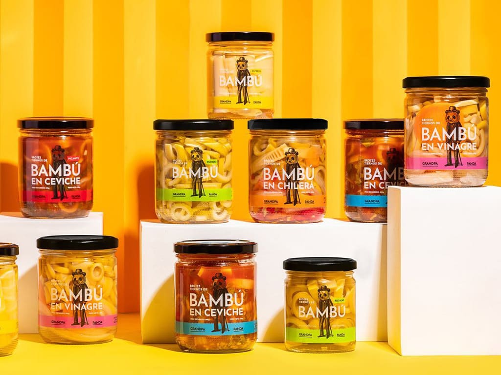 Brotes tiernos de bambú en salmuera